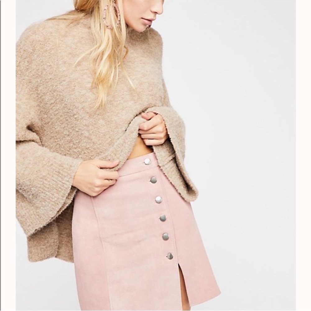 Free People x Understated Leather Pink Suede Mini Skirt – Size S – NWT